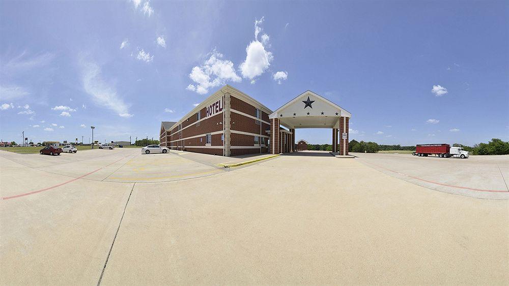 Atria Hotel And Rv Mcgregor Exterior foto